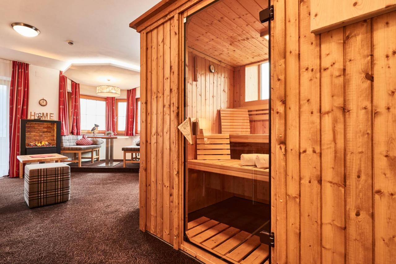 Ferienhotel Joerglerhof ハインツェンベルク エクステリア 写真