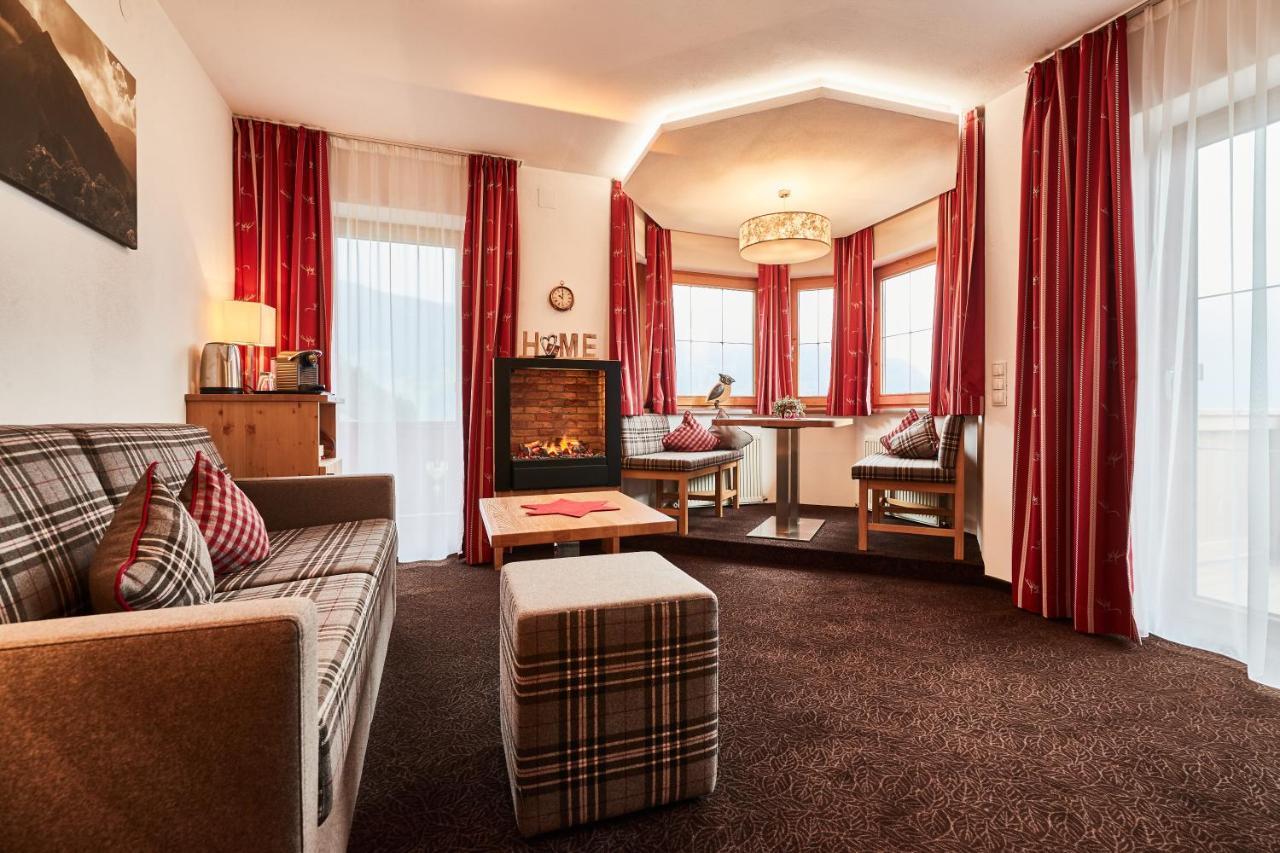Ferienhotel Joerglerhof ハインツェンベルク エクステリア 写真